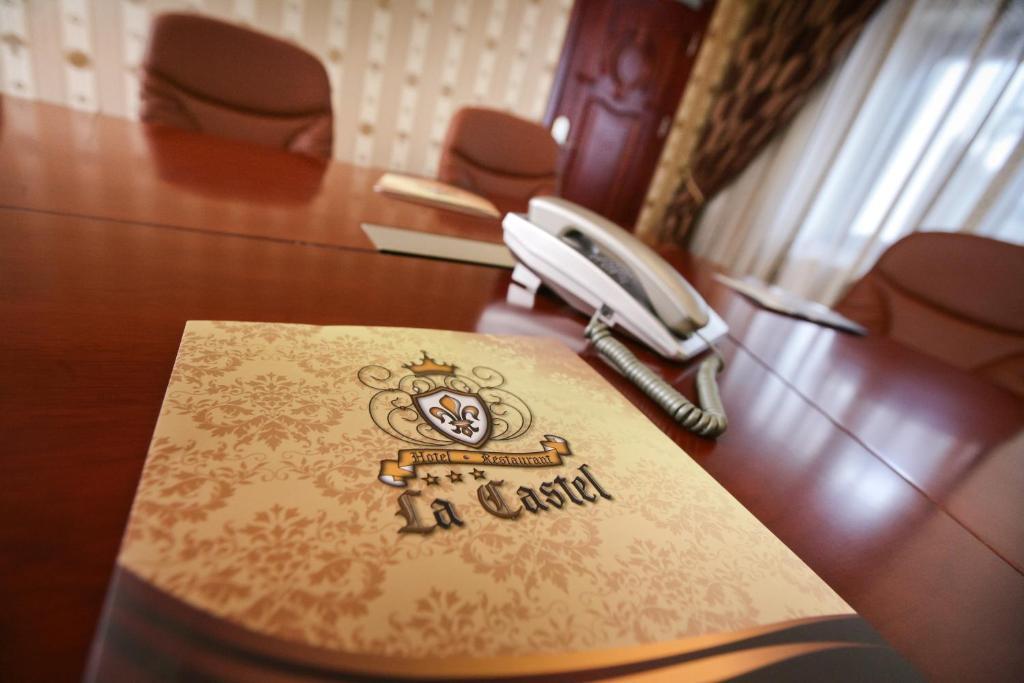 Hotel La Castel Iasi Exterior photo